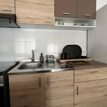 Delete 5 - Zemunske Kapije * Belgrado