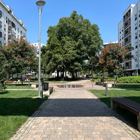 Delete 5 - Zemunske Kapije Appartamento Belgrado