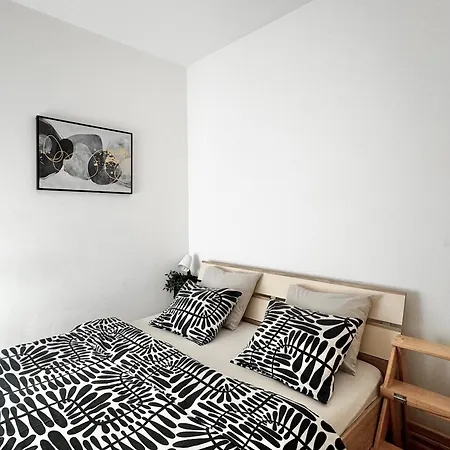 Delete 5 - Zemunske Kapije Belgrado