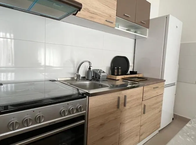 Delete 5 - Zemunske Kapije Belgrade