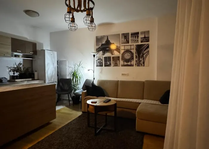 Delete 5 - Zemunske Kapije Belgrade